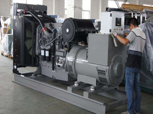 乌达柴油发电机空气滤清器堵塞会对发电机组产生哪些影响？