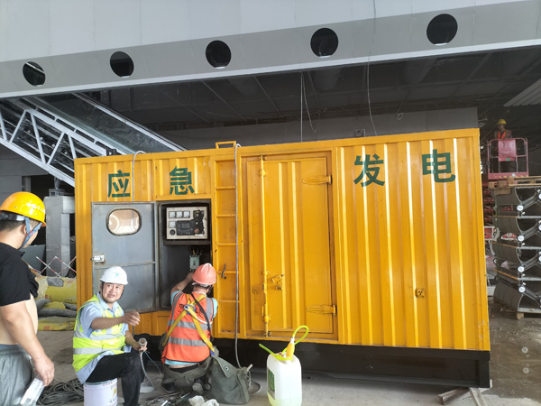 乌达怎样判断空气滤清器是否需要更换？